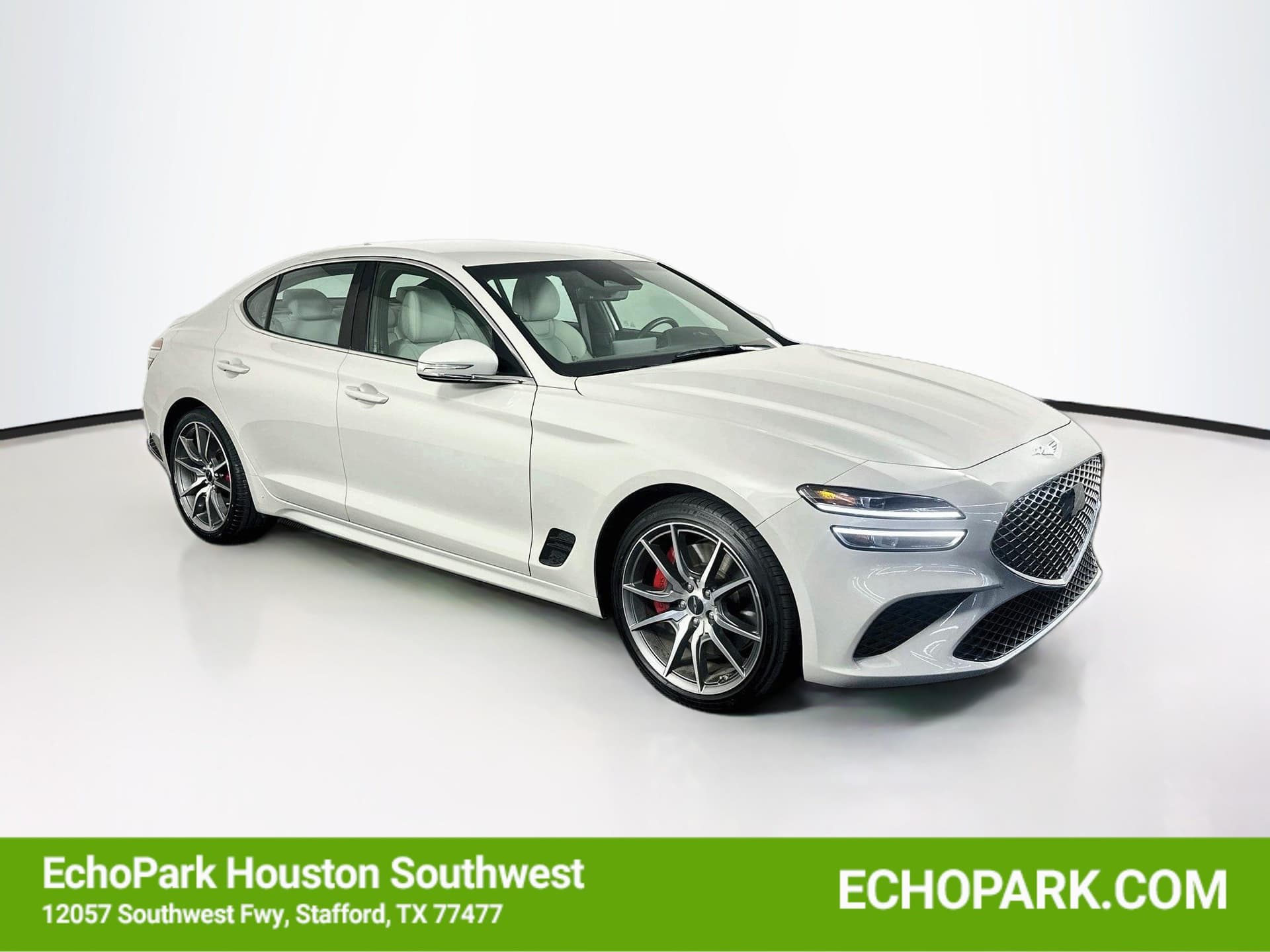 2025 Genesis G70 2.5T RWD — photo 1 of 31