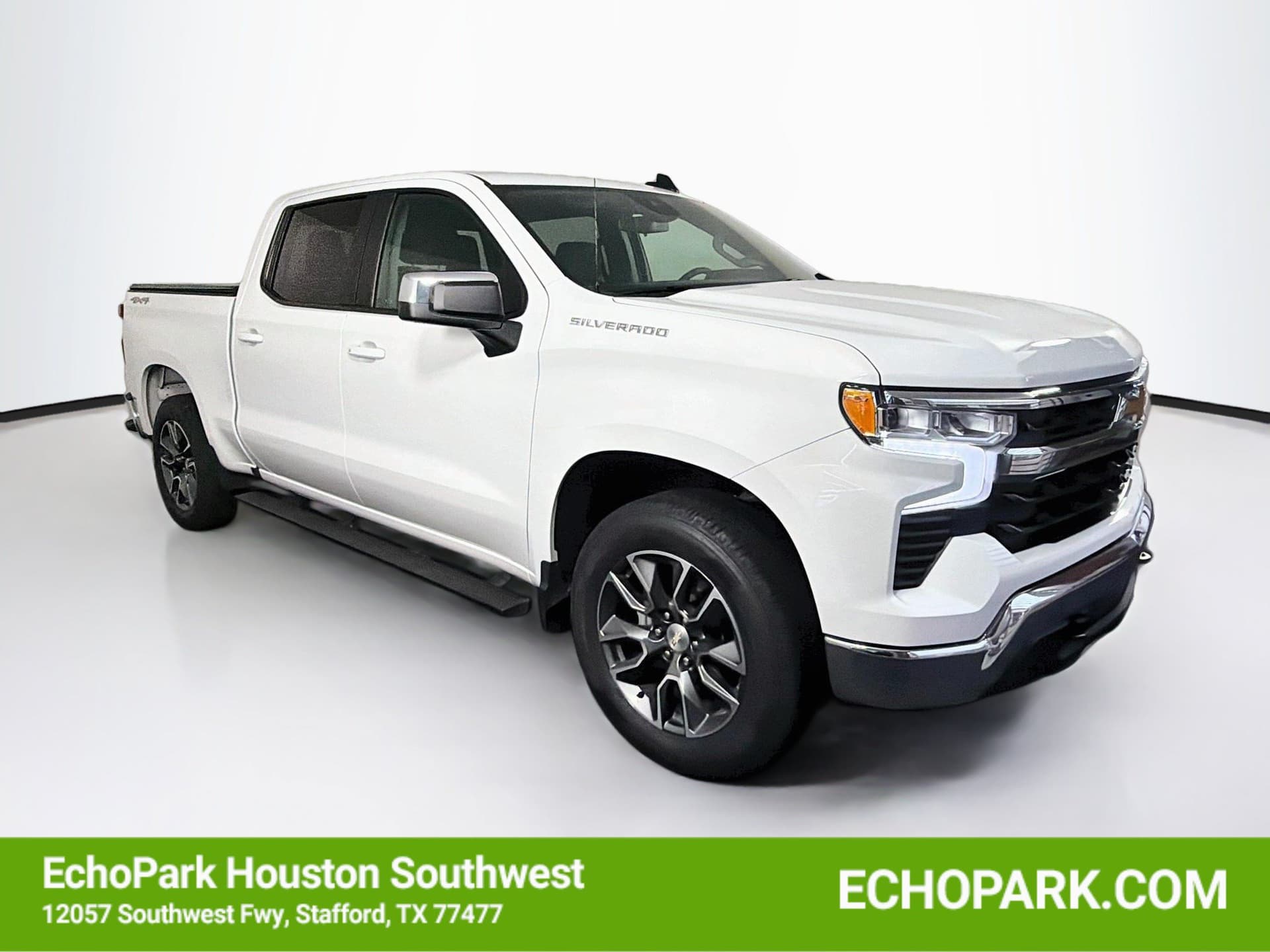 2024 Chevrolet Silverado 1500 LT — photo 1 of 30