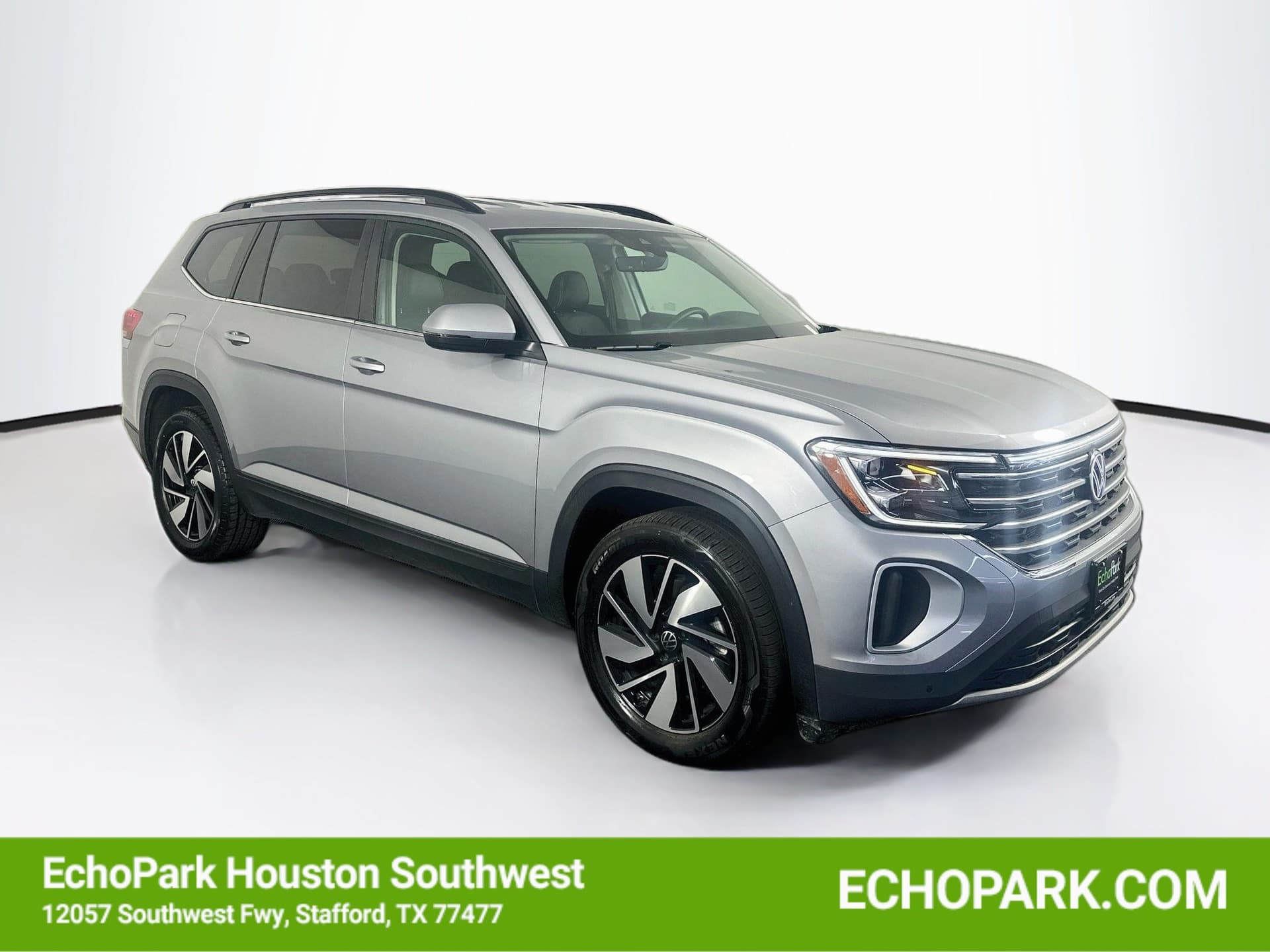 2026 Volkswagen Atlas SE w/Technology — photo 1 of 33