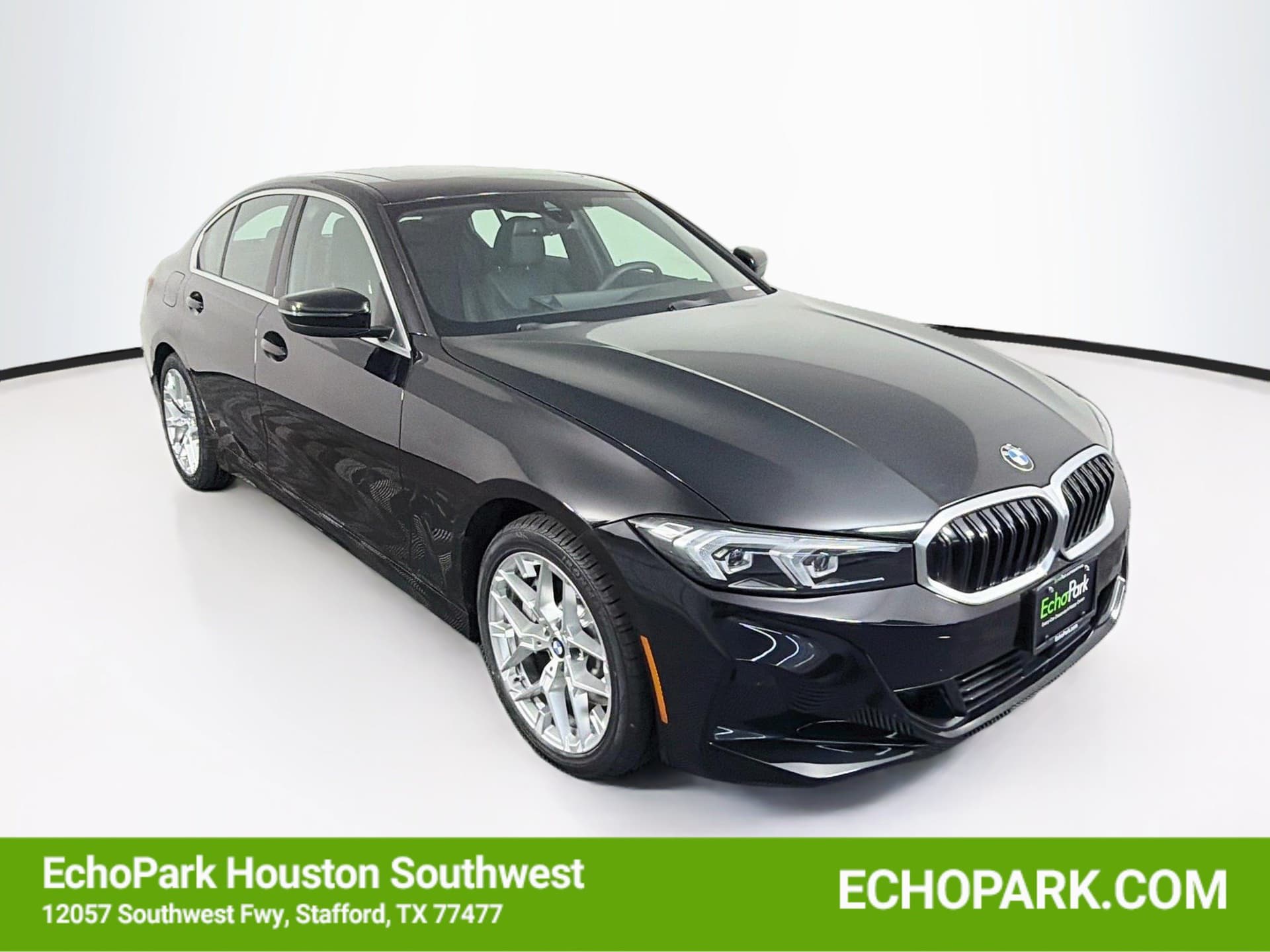 2026 BMW 3 Series 330i — photo 1 of 33