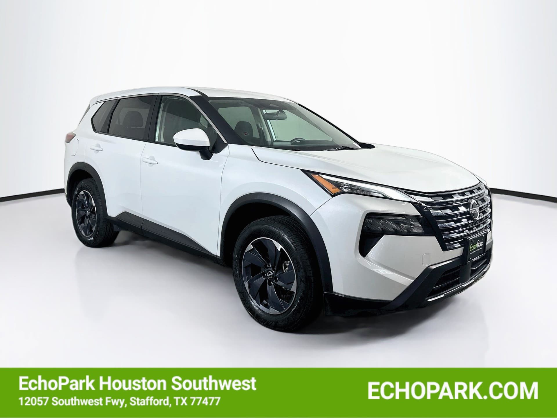 2024 Nissan Rogue SV — photo 1 of 31