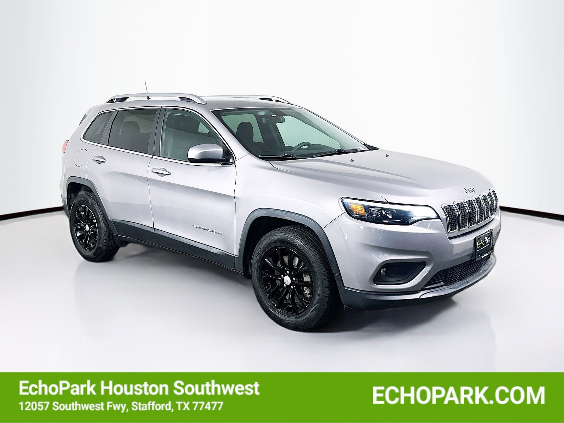 2019 Jeep Cherokee Latitude 4x4 — photo 1 of 30