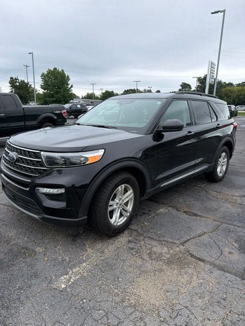 2020 Ford Explorer XLT — photo 1 of 8