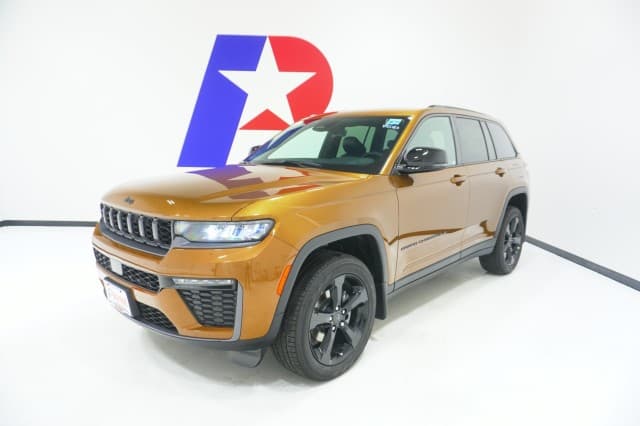 2027 Jeep Grand Cherokee Limited — photo 1 of 50