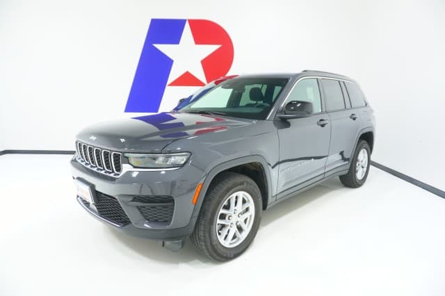 2025 Jeep Grand Cherokee Altitude — photo 1 of 34