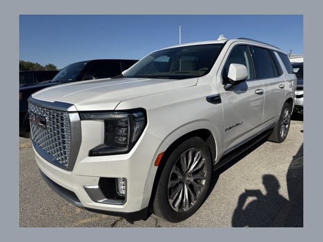 2021 GMC Yukon Denali — photo 1 of 11