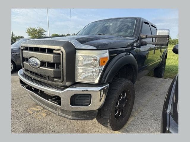 2011 Ford Super Duty F-350 SRW XL — photo 1 of 12