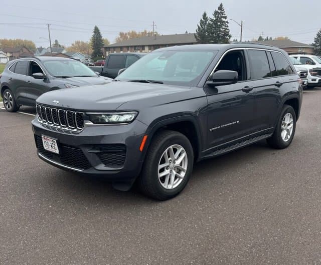 2024 Jeep Grand Cherokee Laredo X — photo 1 of 9