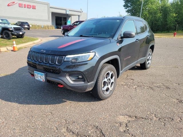2022 Jeep Compass Trailhawk — photo 1 of 16