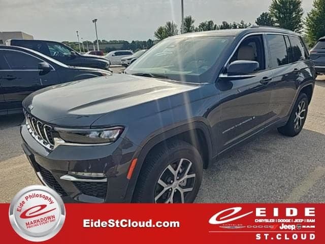 2023 Jeep Grand Cherokee Limited — photo 1 of 23