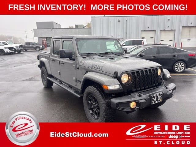 2021 Jeep Gladiator Willys — photo 1 of 17