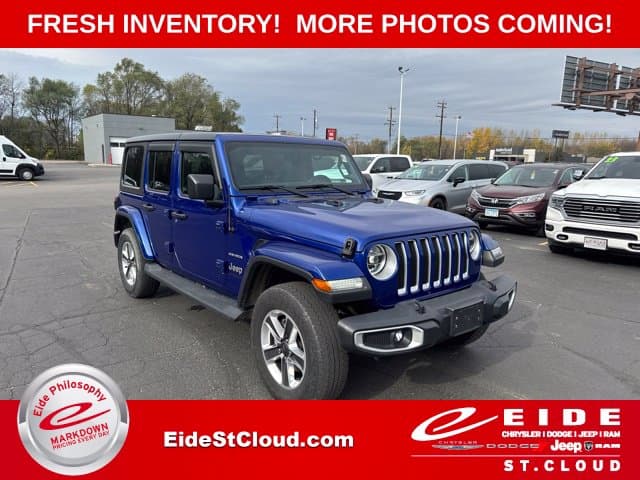 2019 Jeep Wrangler Unlimited Sahara — photo 1 of 20