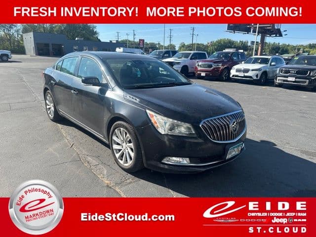 2015 Buick LaCrosse Leather — photo 1 of 20