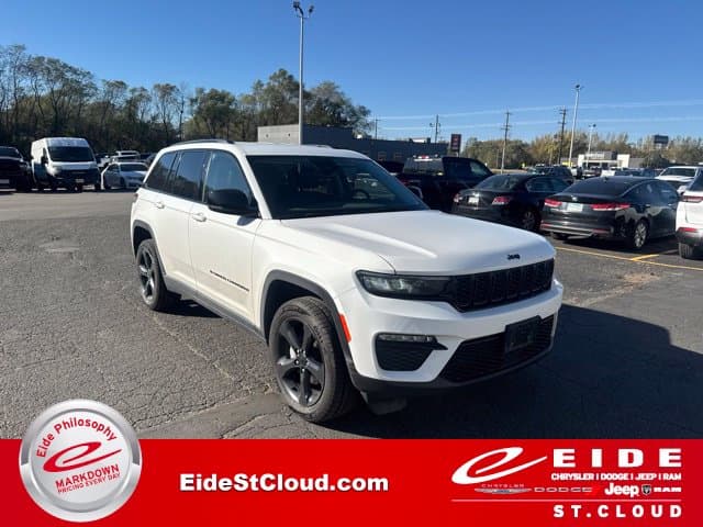 2023 Jeep Grand Cherokee Limited — photo 1 of 22