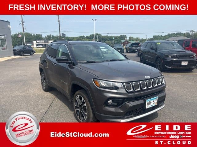 2022 Jeep Compass Limited — photo 1 of 19