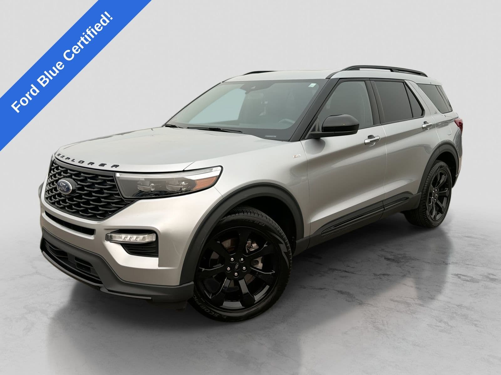 2024 Ford Explorer ST-Line — photo 1 of 45