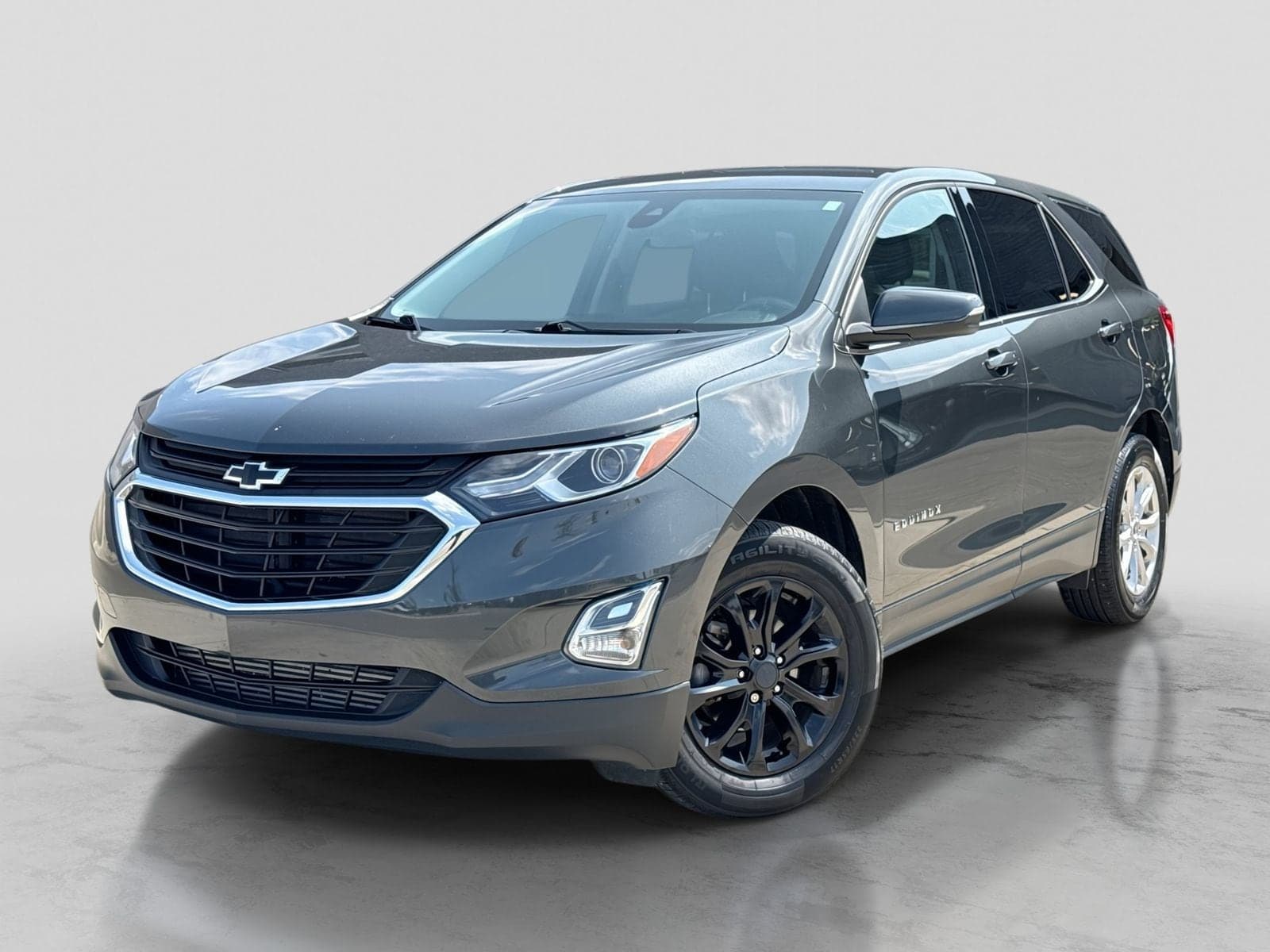 2019 Chevrolet Equinox LT — photo 1 of 40