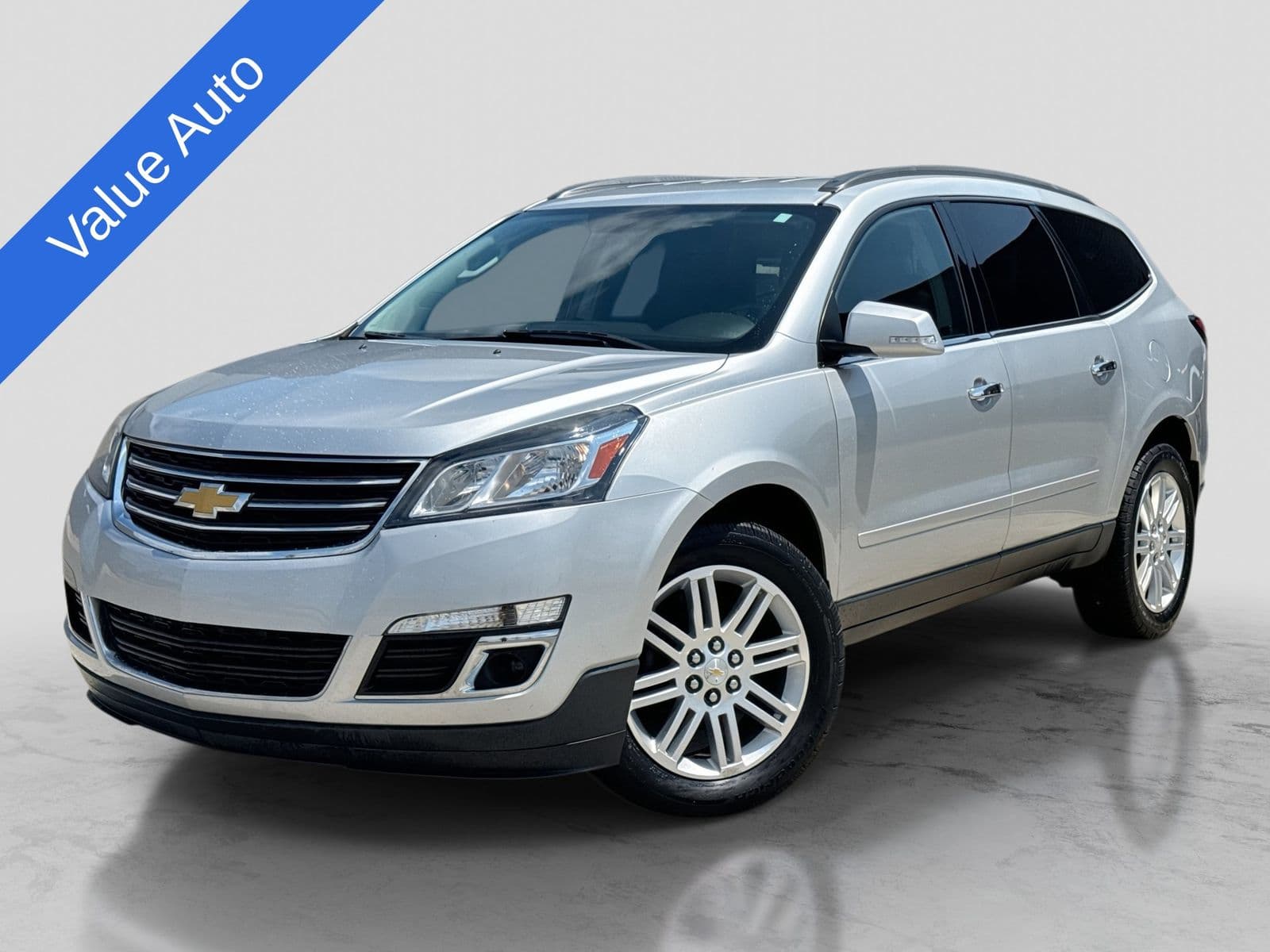 2014 Chevrolet Traverse LT — photo 1 of 40