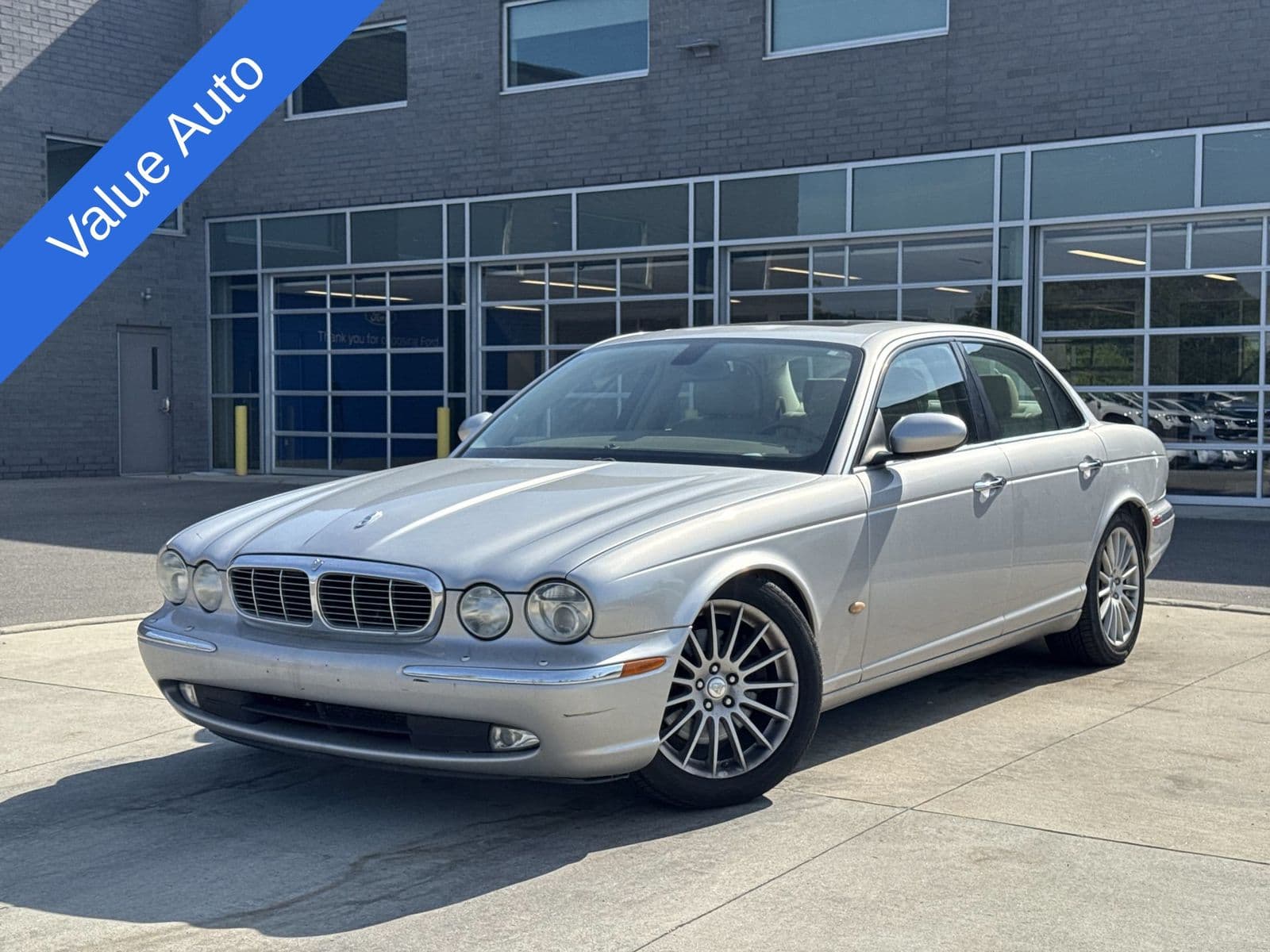 2006 Jaguar XJ8 Base — photo 1 of 22