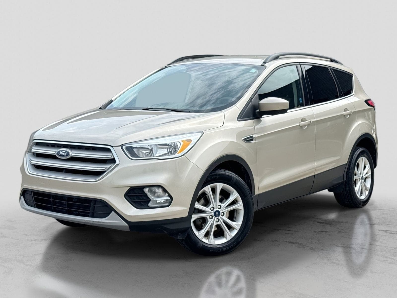 2018 Ford Escape SE — photo 1 of 37