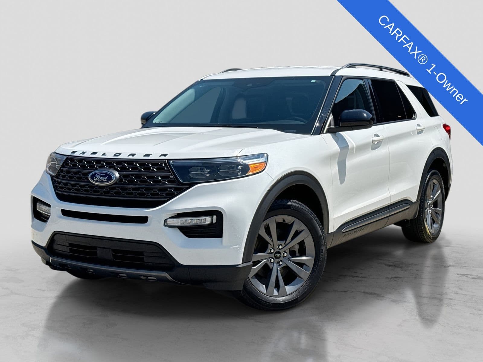 2023 Ford Explorer XLT — photo 1 of 41