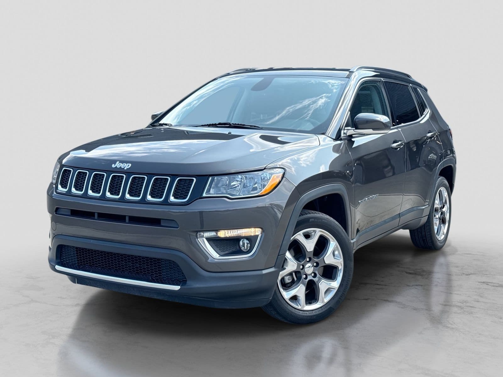 2018 Jeep Compass Limited — photo 1 of 36