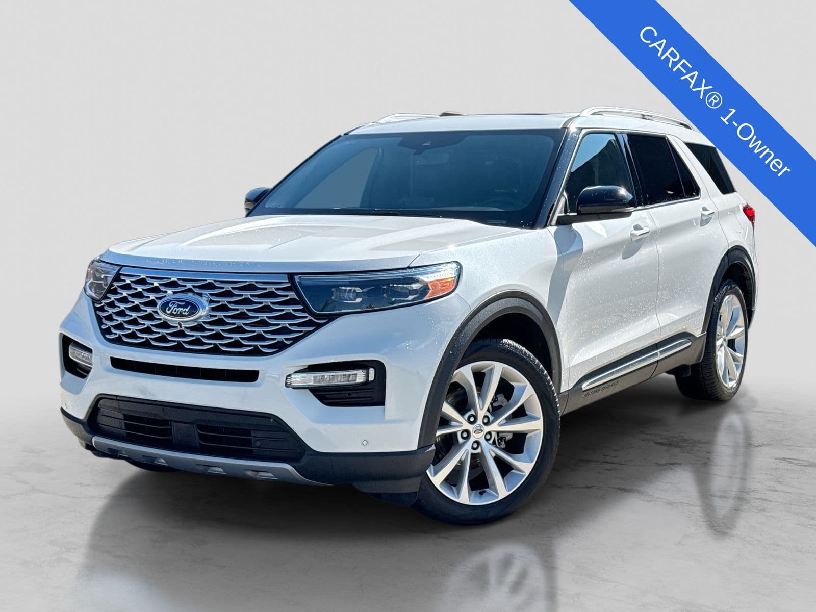2023 Ford Explorer Platinum — photo 1 of 42