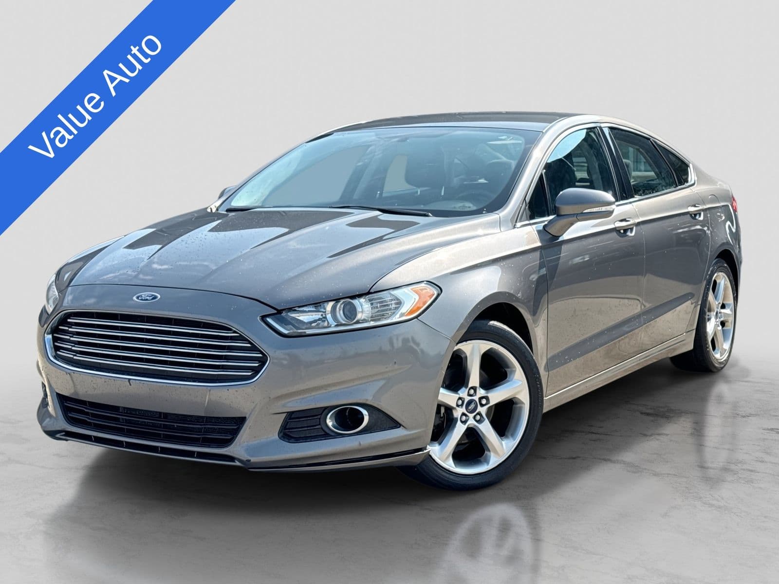 2013 Ford Fusion SE — photo 1 of 33