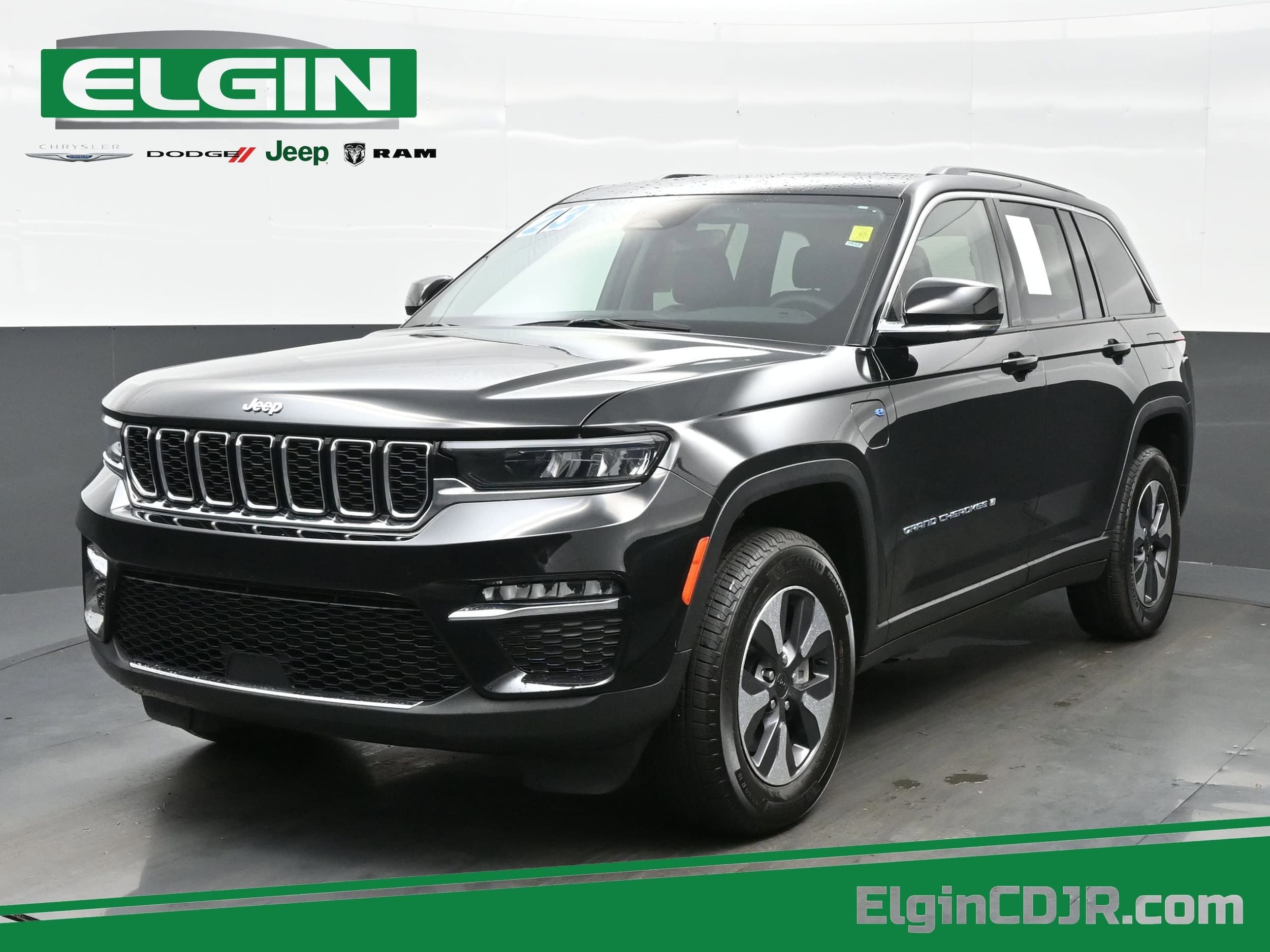 Foto de 2023 Jeep Grand Cherokee 4xe 4XE
