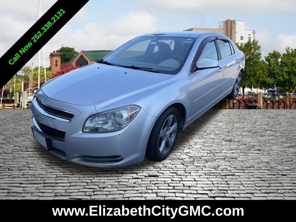 2011 Chevrolet Malibu LT w/1LT — photo 1 of 13