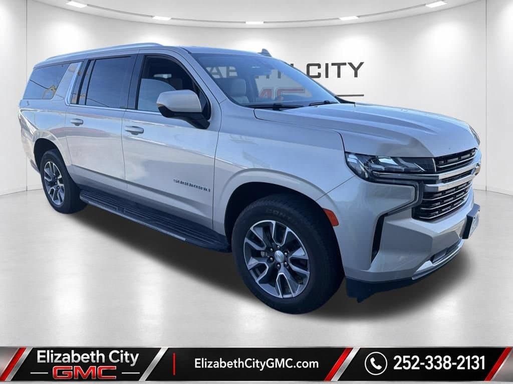 2021 Chevrolet Suburban LT — photo 1 of 16