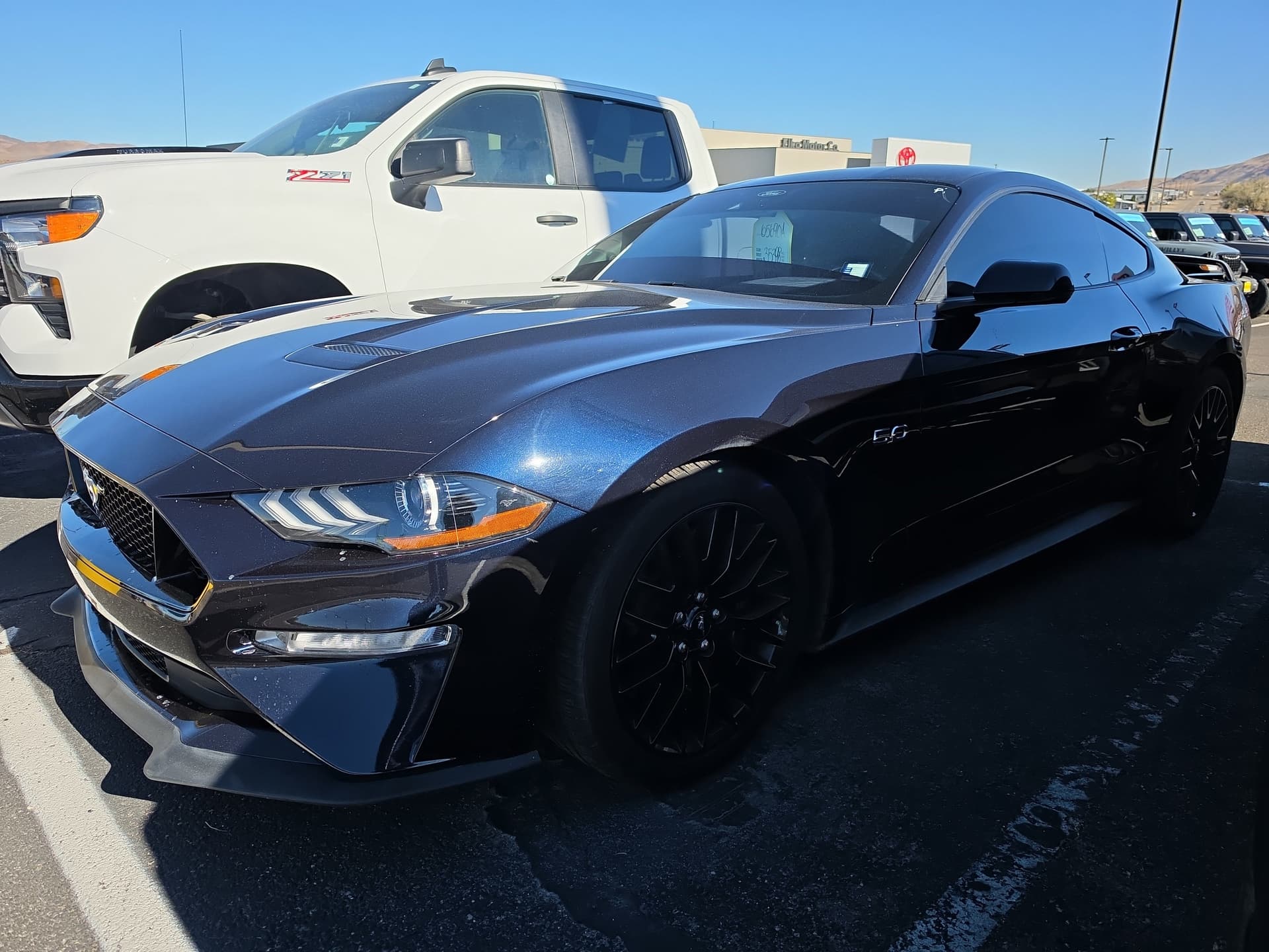 2021 Ford Mustang GT — photo 1 of 5