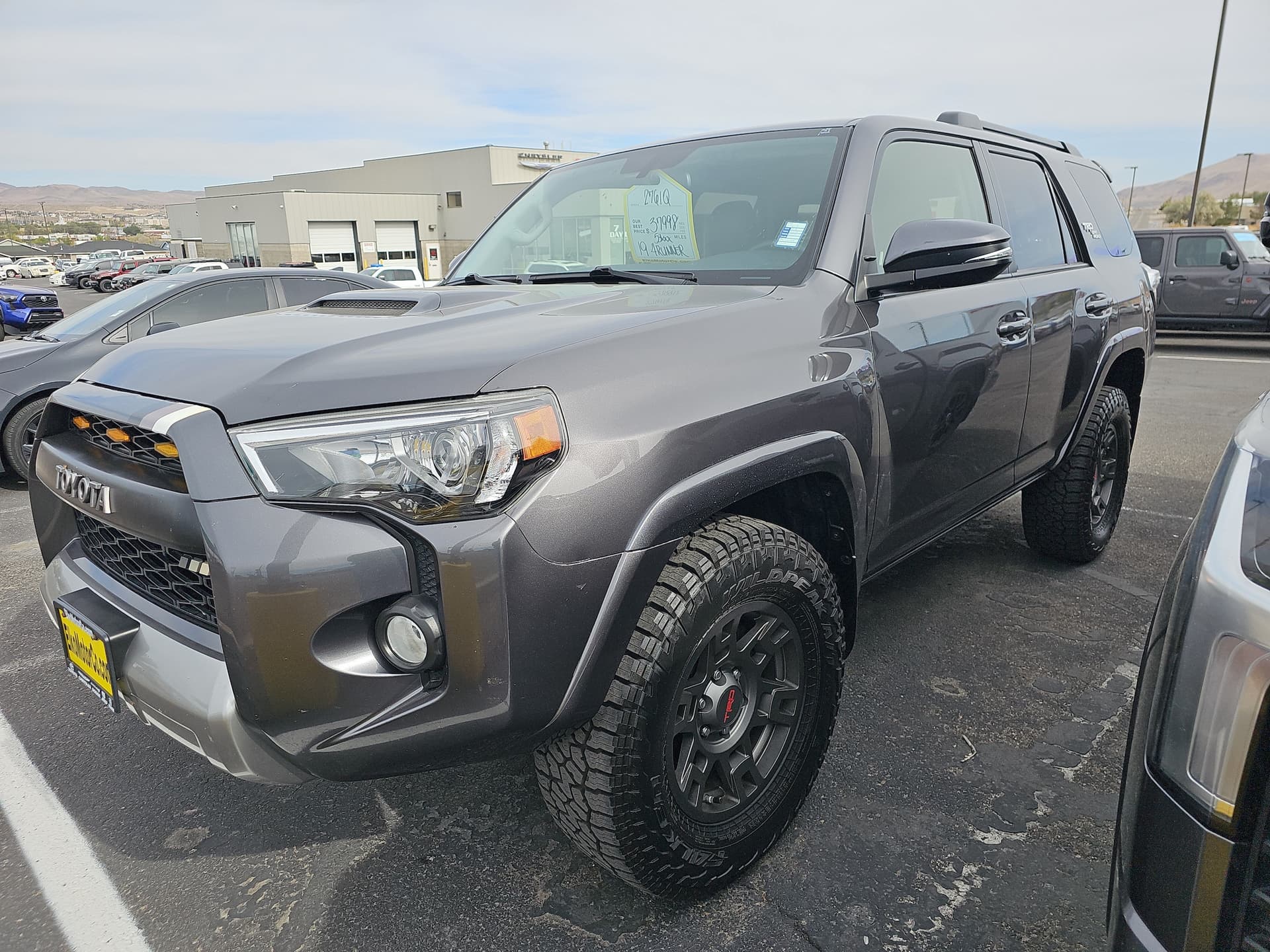 2019 Toyota 4Runner Base — photo 1 of 5