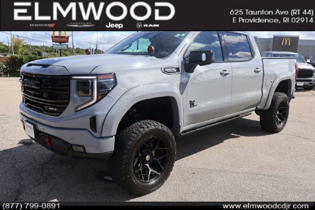 2025 GMC Sierra 1500 AT4 — photo 1 of 29