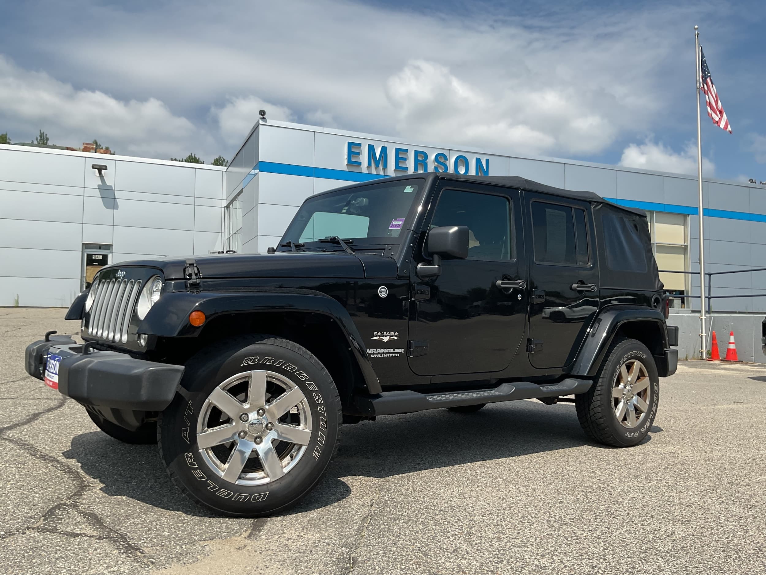 Foto de 2017 Jeep Wrangler Unlimited Sahara