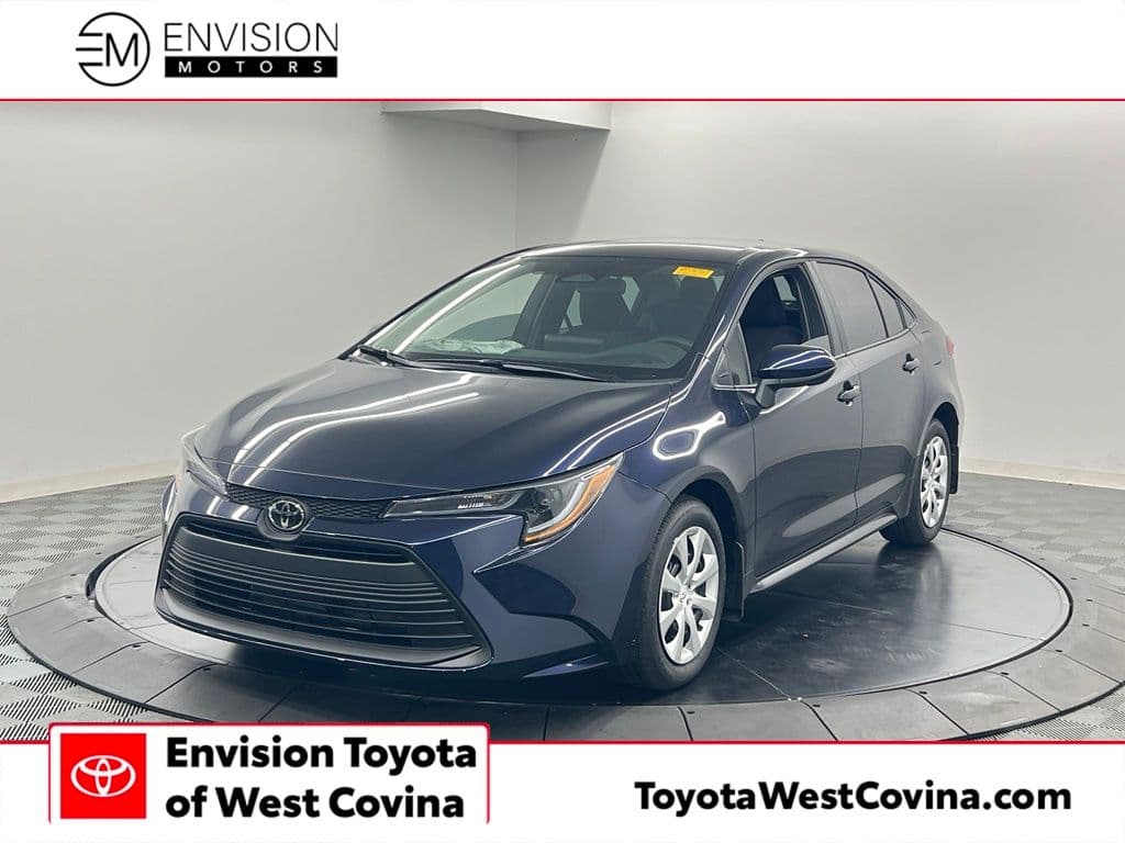 2026 Toyota Corolla LE — photo 1 of 13