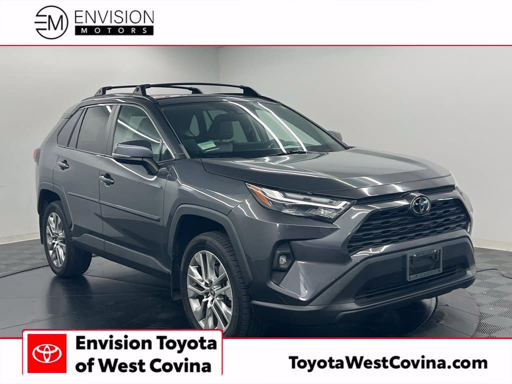 2022 Toyota RAV4 XLE Premium — photo 1 of 11
