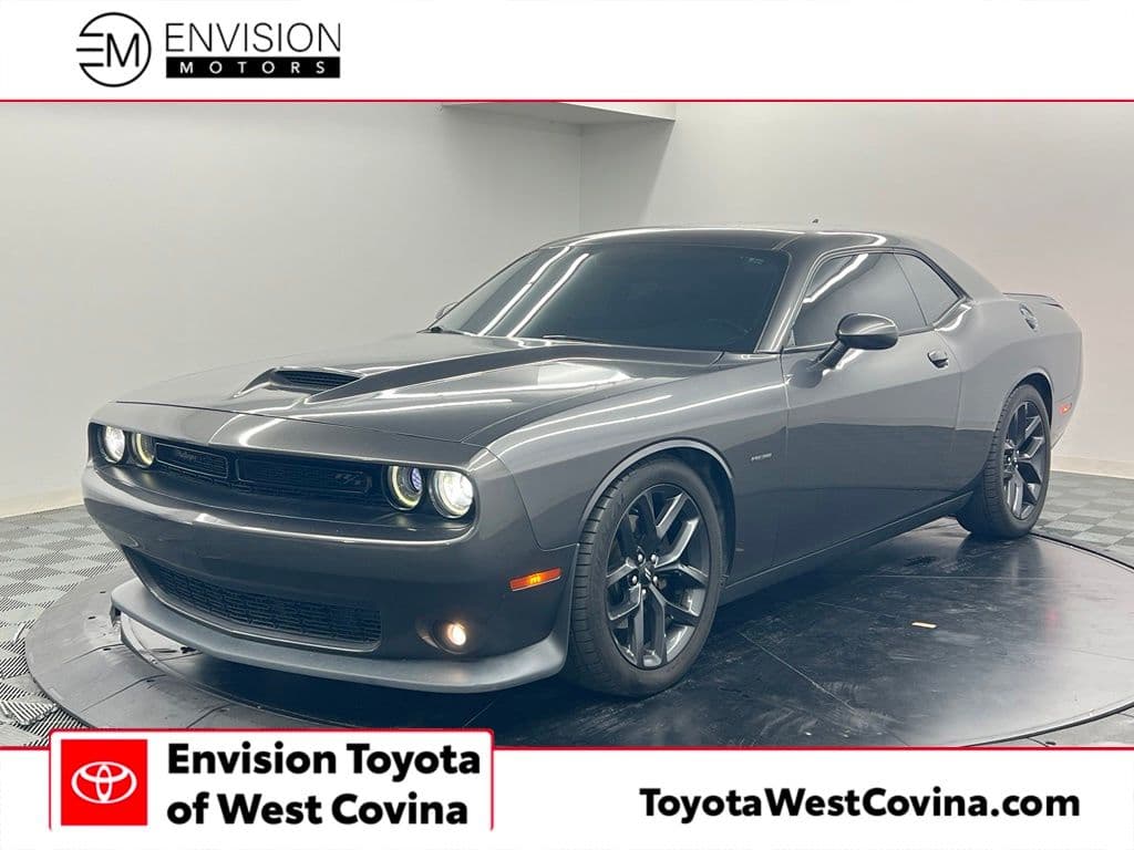 2019 Dodge Challenger R/T — photo 1 of 12
