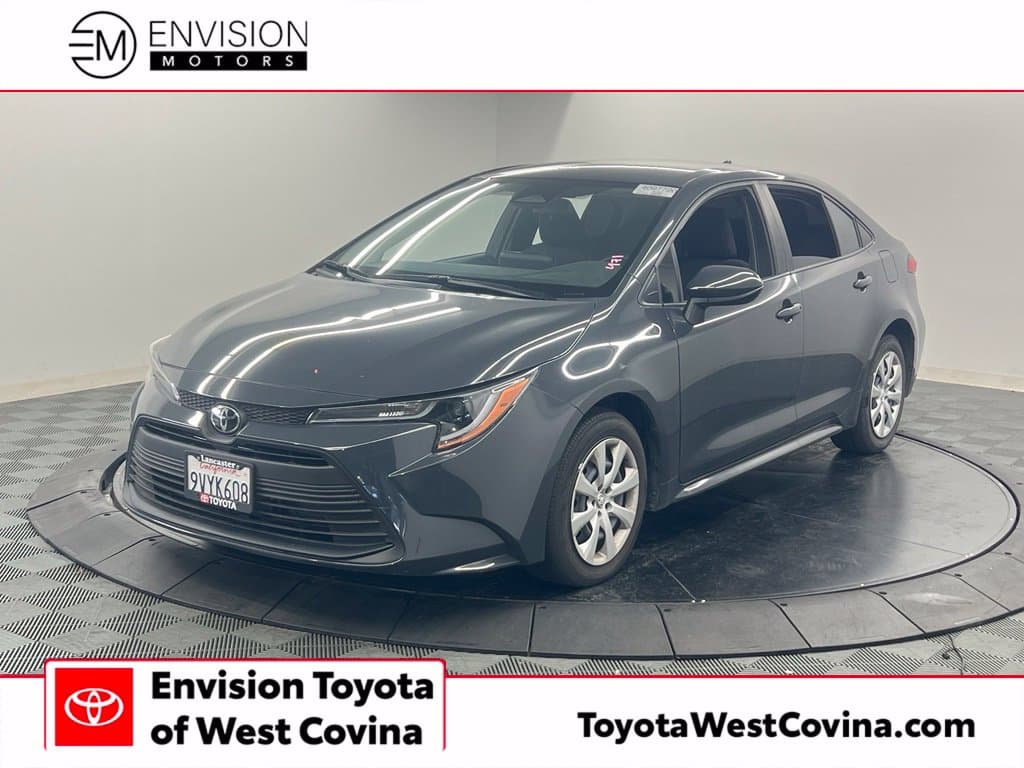 2026 Toyota Corolla LE — photo 1 of 12