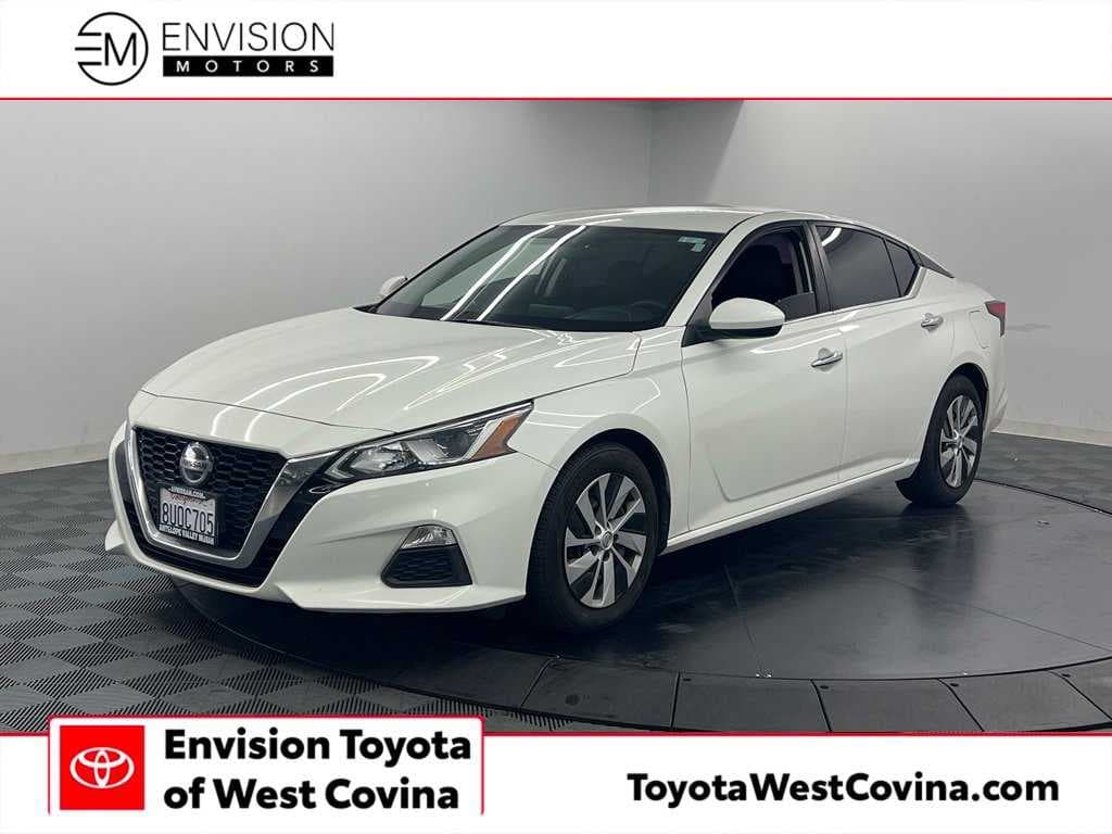 2020 Nissan Altima 2.5 S — photo 1 of 13