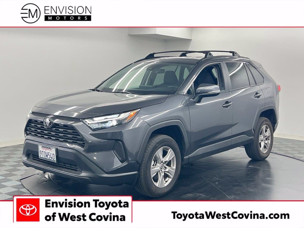 2025 Toyota RAV4 XLE — photo 1 of 11