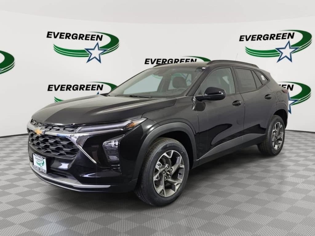 2026 Chevrolet Trax LT — photo 1 of 39