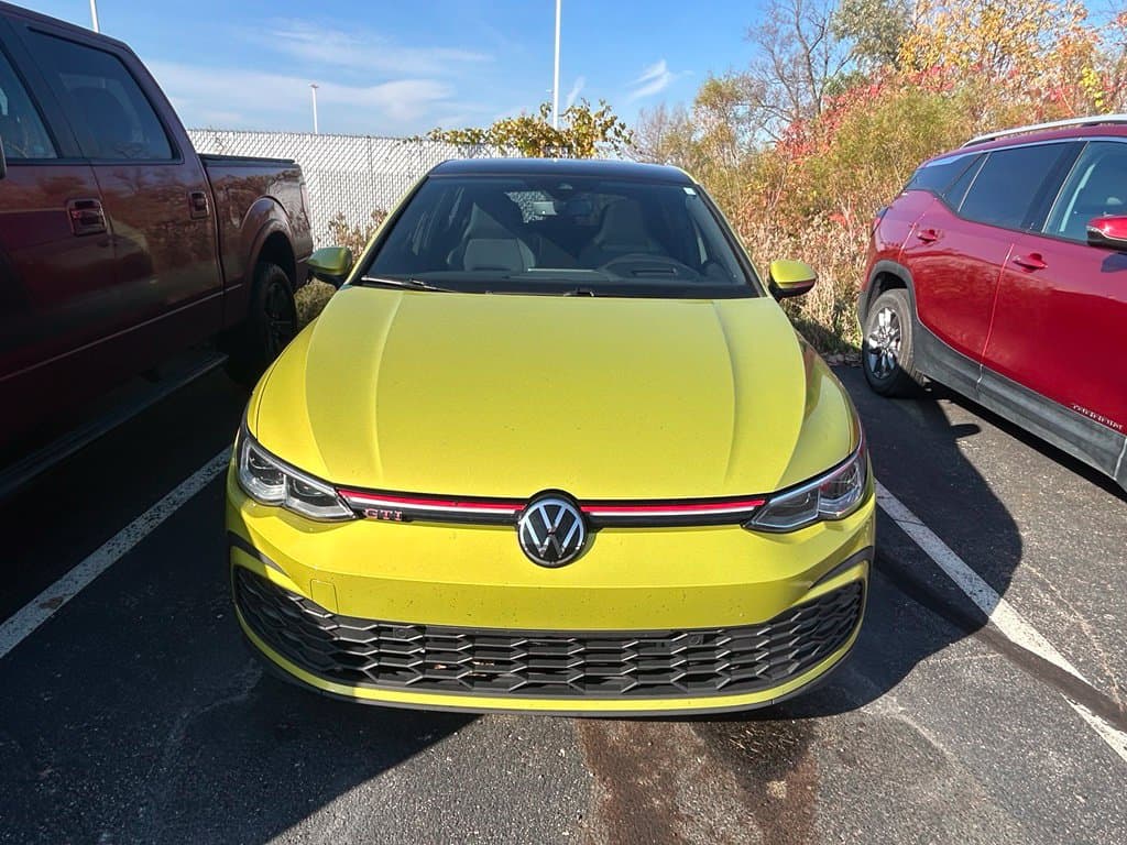 2022 Volkswagen Golf GTI Autobahn — photo 1 of 10