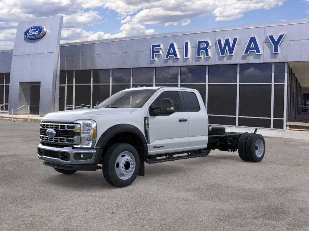 2026 Ford Super Duty F-550 DRW XL — photo 1 of 30