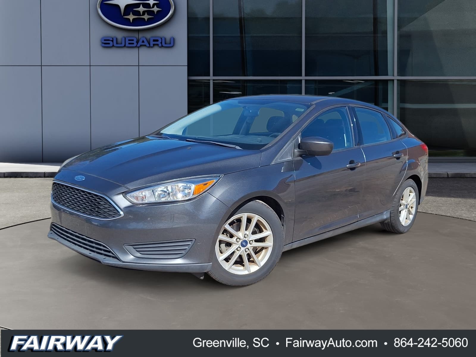 2018 Ford Focus SE — photo 1 of 9