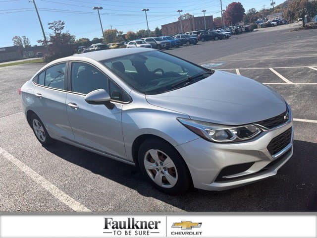 2017 Chevrolet Cruze LS — photo 1 of 23