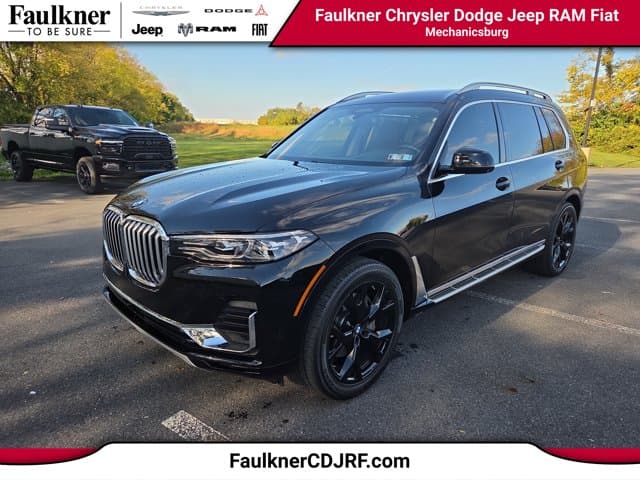 2022 BMW X7 xDrive40i — photo 1 of 30