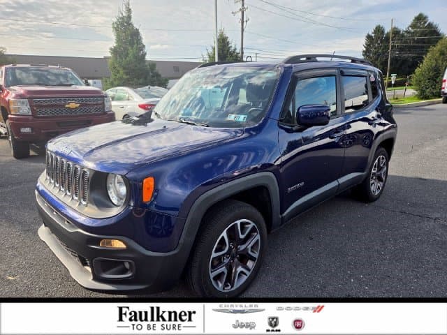 2016 Jeep Renegade Latitude — photo 1 of 31