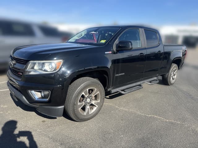 2017 Chevrolet Colorado Base — photo 1 of 8