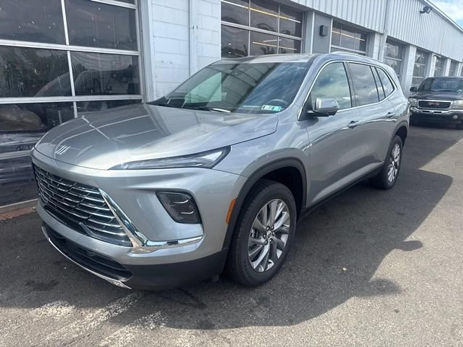2026 Buick Enclave Preferred — photo 1 of 14
